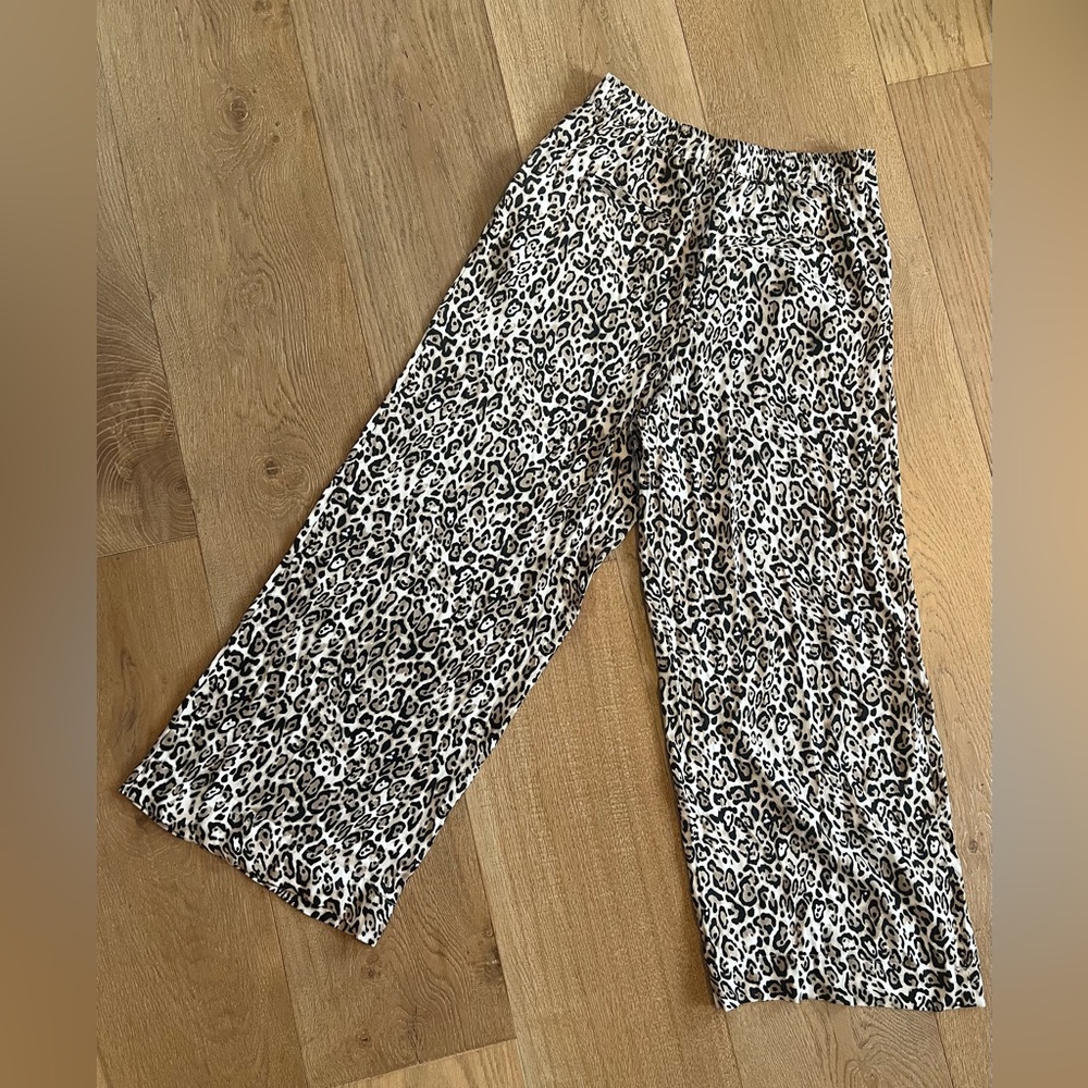 Anthropologie Maeve Satin leopard print pants